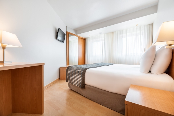 Hotel Exe Puerta De San Pedro